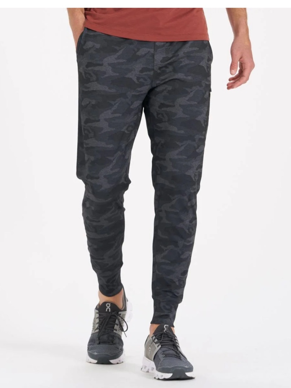 Vuori MEN'S SUNDAY PERFORMANCE JOGGER Black Camo Size XL‎